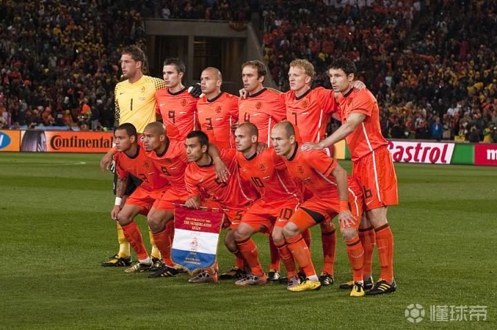 关于墨西哥险胜英格兰，范佩西一己之力扛起全队的信息