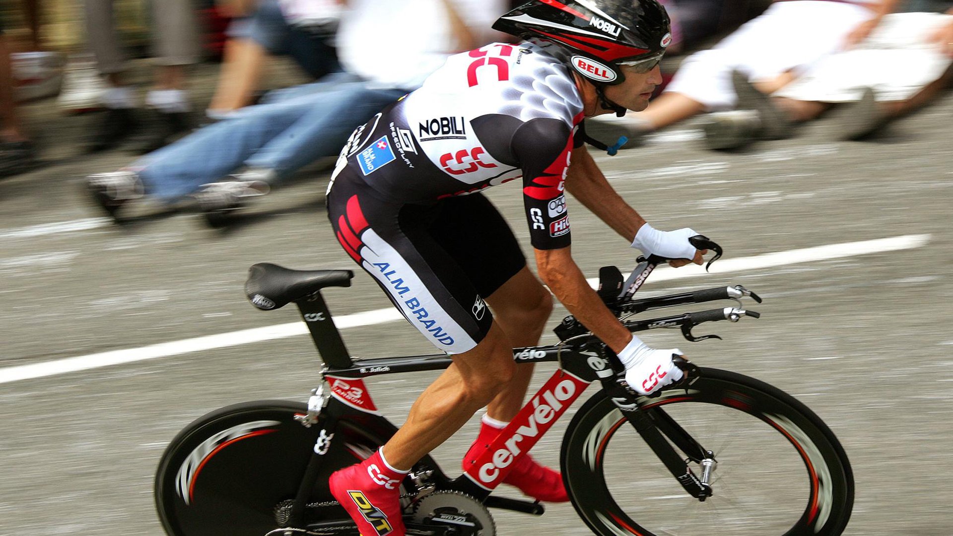 火箭轻取湖人，詹姆斯攻防转换核心的孤勇之战